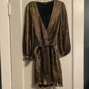 Gold pleated dress size xs